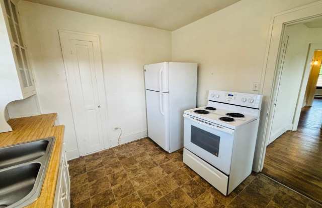 3 Bedroom 1 Bath Duplex