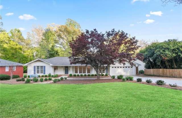 Photo of 4555 Runnemede Road NW