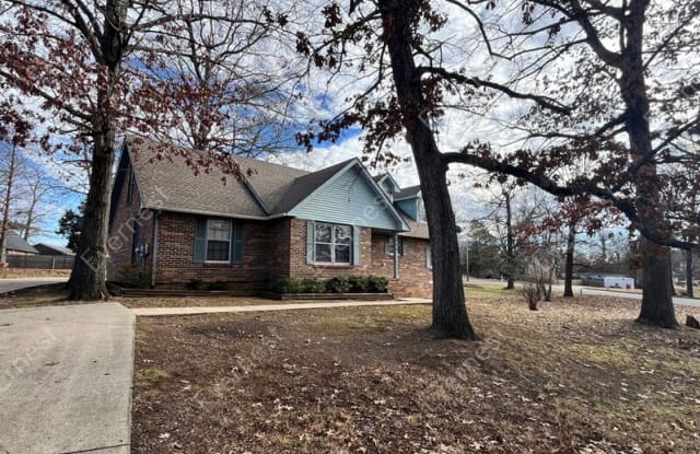 231 Millstone Cir - 231 Millstone Circle, Clarksville, TN 37042