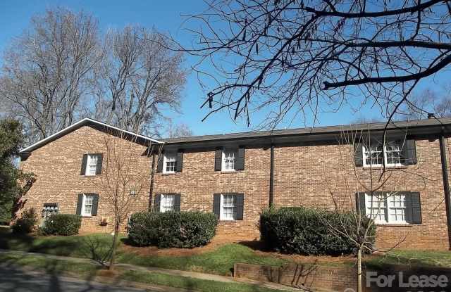 2141 Selwyn Avenue unit: 212