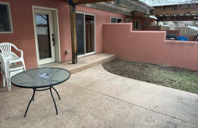 208 East 200 South - 1Suit 1-6