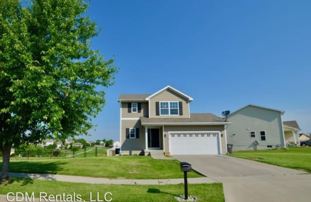 2816 Sweetwater Dr - 2816 Sweetwater Drive, Des Moines, IA 50320