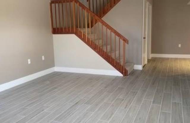 3253 SW Sunset Trace Circle