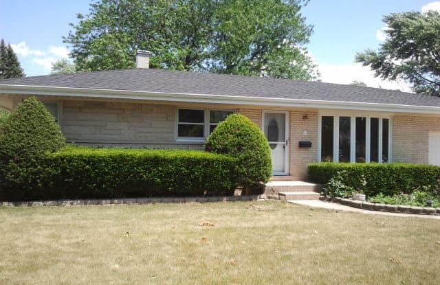 963 Babbit Avenue - 963 North Babbit Avenue, Addison, IL 60101