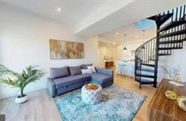 5230 GEORGIA Avenue NW unit: 402