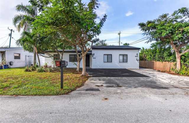 Photo of 2633 NE 13th Ave