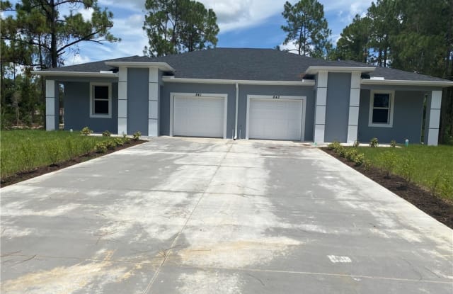 841-843 Meadow Road - 841-843 Meadow Road, Lehigh Acres, FL 33973