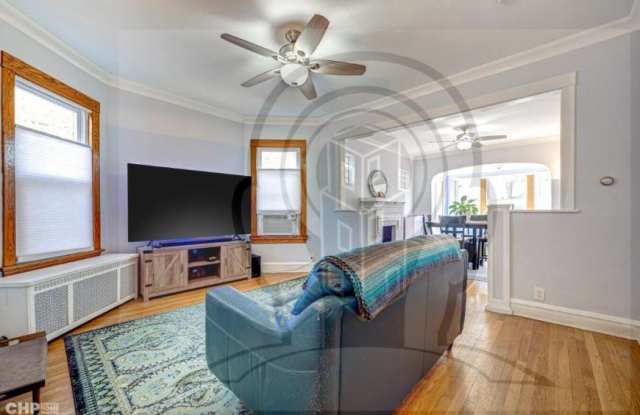 4317 North Spaulding Avenue