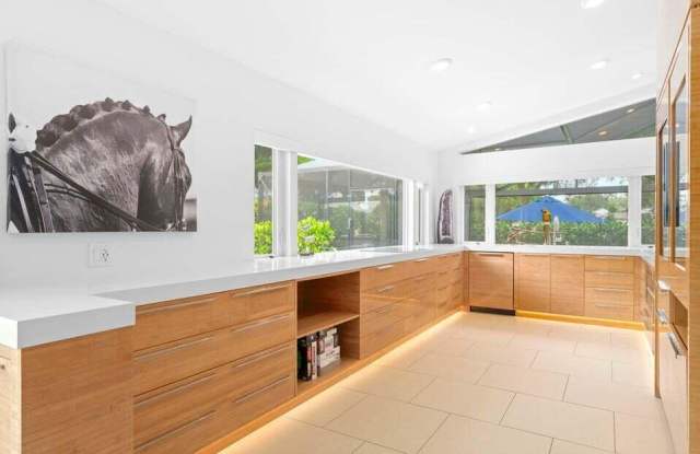 1754 S Club Drive