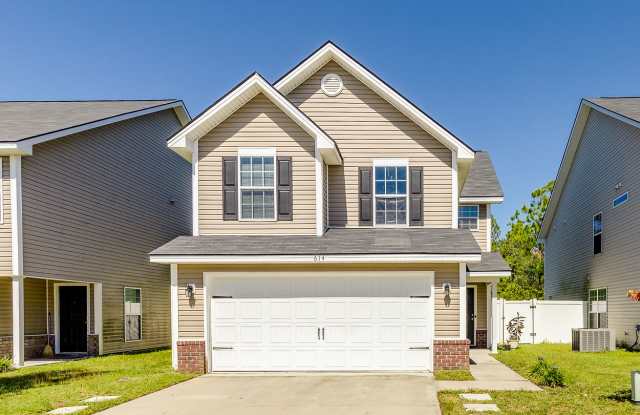 614 Amhearst Row