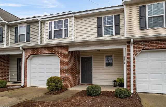 314 Robyns Glen Circle