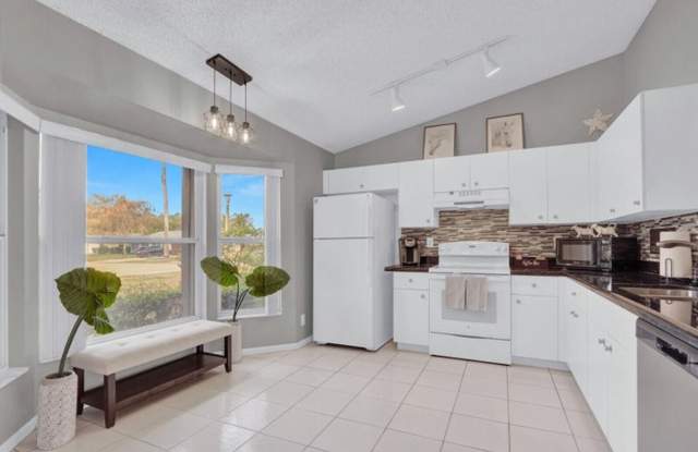 1544 Old Cypress Trail, Wellington, FL 33414