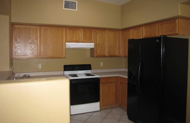 5448 N Mesquite Bosque Way