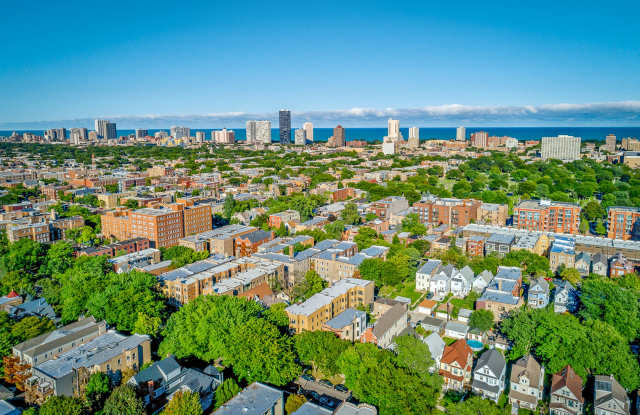 4857 North Paulina St. Apt.