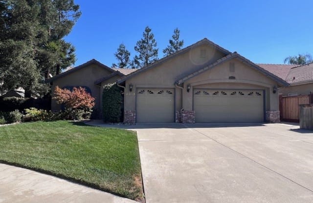 2818 S. Atwood Ct. - 2818 South Atwood Court, Visalia, CA 93277