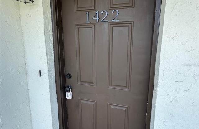 1422-1422 NE 17TH AVENUE