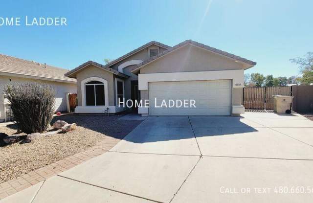 6235 W Navajo Dr