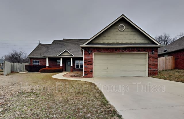 10901 E 95th Pl N - 10901 East 95th Place North, Owasso, OK 74055