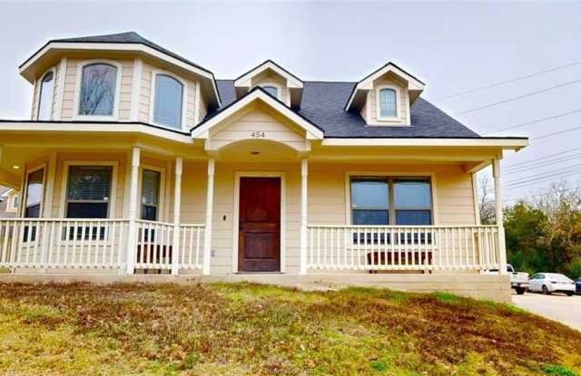 Photo of 454 Chimney Hill Drive