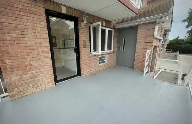 Photo of 3633 169th St Apt 2F