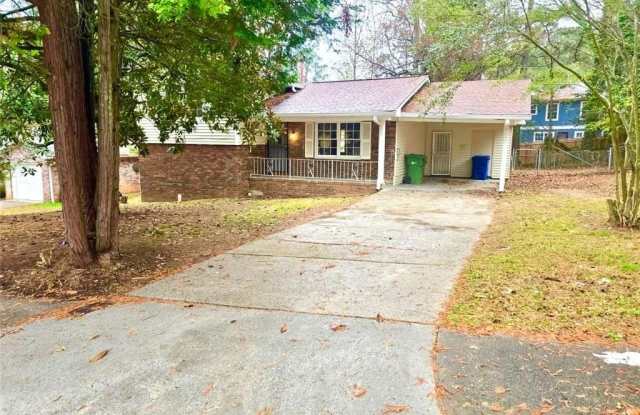 Photo of 321 TARRAGON Way SW