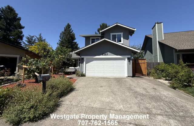 Beautifully updated 3-bedroom, 2.5-bath G Section Home - 3467 Gloria Court