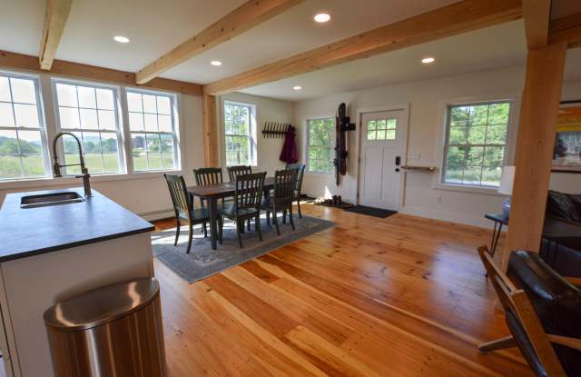 3208 Green Mountain Turnpike