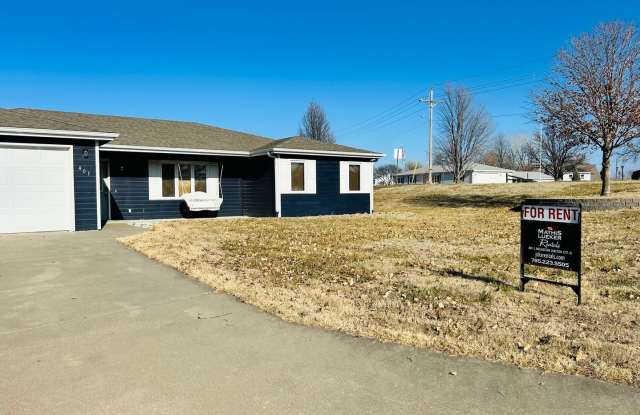 Beautiful Home, Great Location!