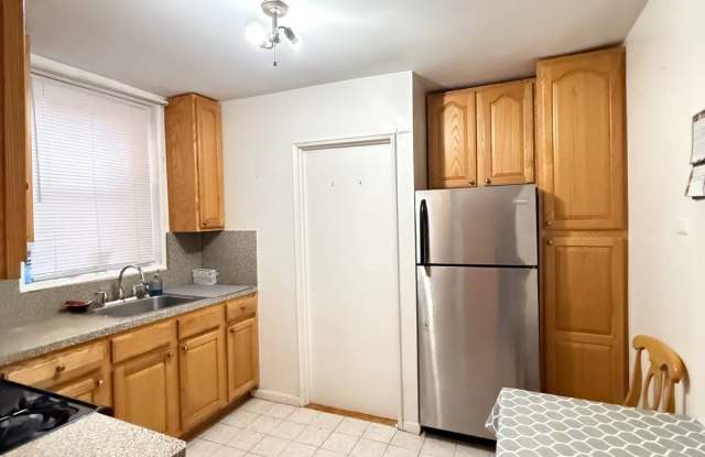 1580 East 18th Street