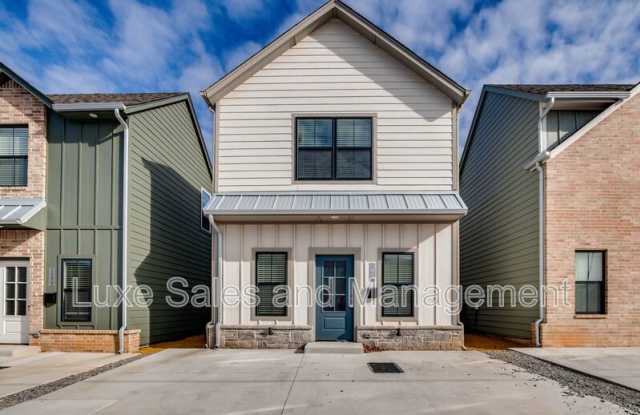 604 W. 2nd Street Suite 110