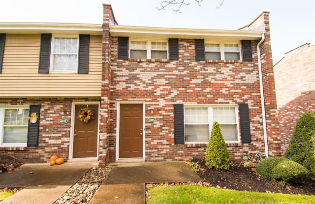 Regency Place Townhomes (2 Bedroom) - 409 Millers Ln, Plum, PA 15239