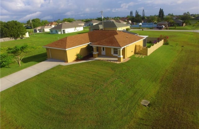 515 NW 13th ST - 515 Northwest 13th Street, Cape Coral, FL 33993