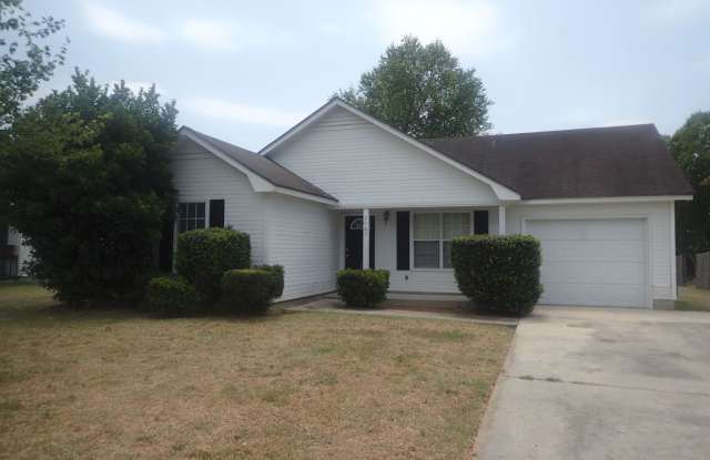 Three Bedroom Home Close to Freedom Park