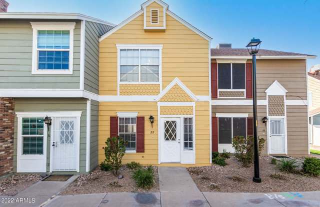 Nice 2 bedroom 2 bath!