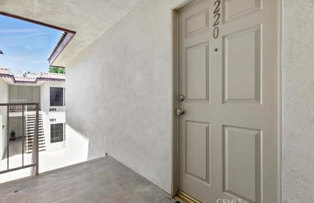 18640 Collins Street