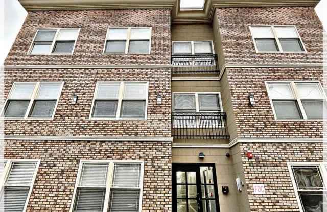 156 Fair Street