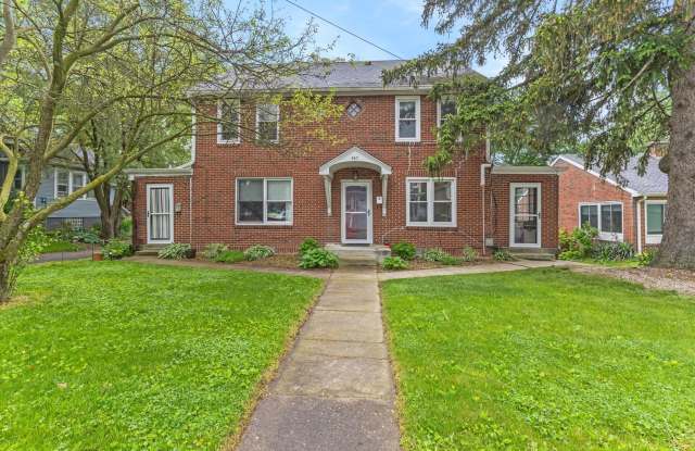 547 W Main St