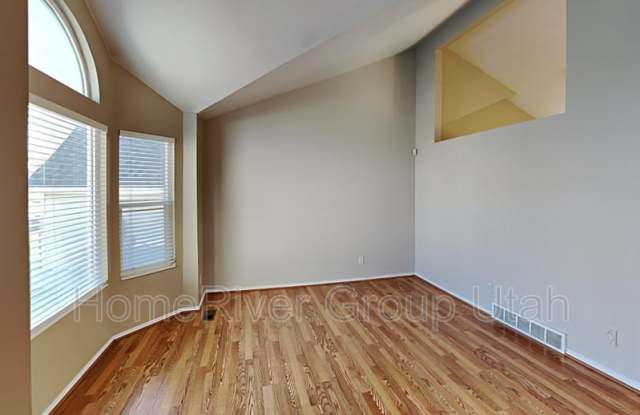 6158 S Crystal River Dr