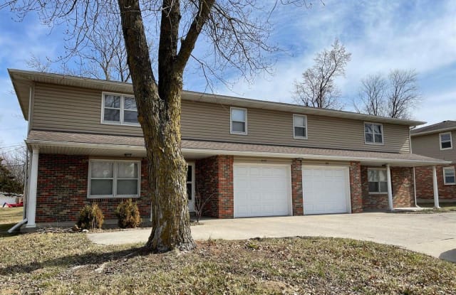 208 Scott Blvd - 208 Scott Boulevard, Columbia, MO 65203