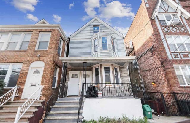 285 GRANT AVE - 285 Grant Avenue, Jersey City, NJ 07305