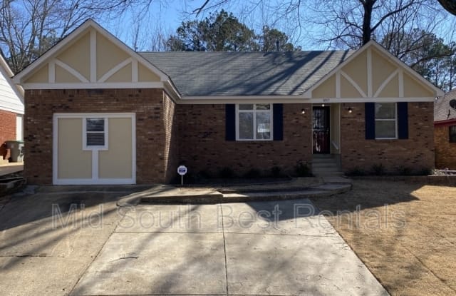 3057 Greenbranch (Whitehaven / Oakhaven) - 3057 Greenbranch Dr, Memphis, TN 38118