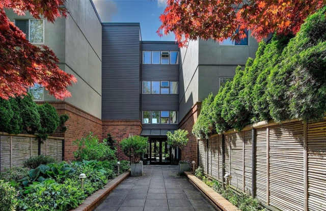 275 W Roy St # U1107MQN