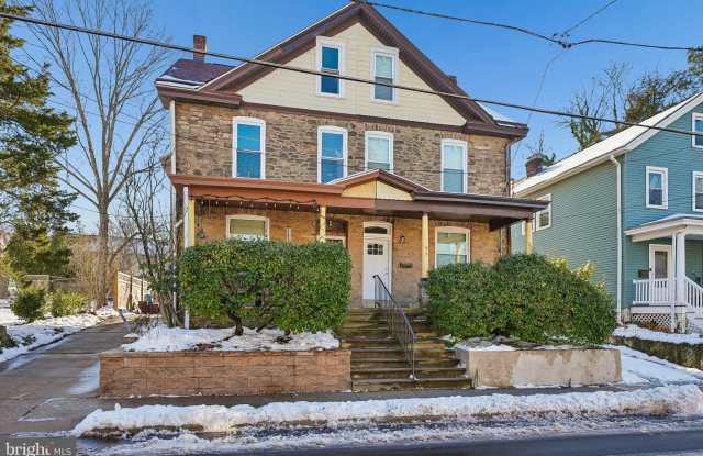 Photo of 92 LEIGH Avenue