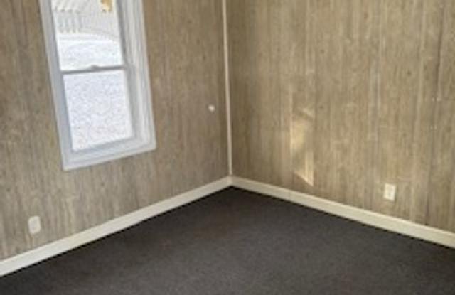 Photo of 3961 Logan Ave - Apt 8