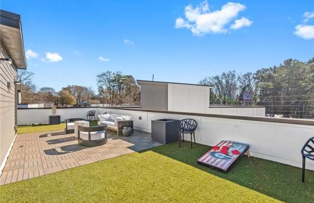 2424 Memorial Drive SE unit: 4