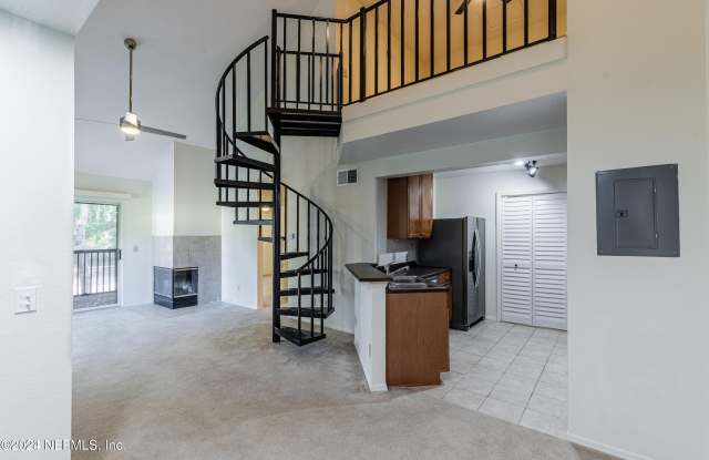 29 ARBOR CLUB Drive unit: 215