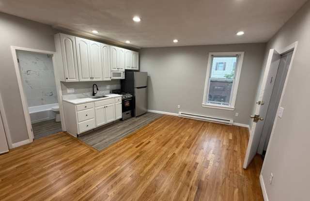 83 Haven Street unit: 3C