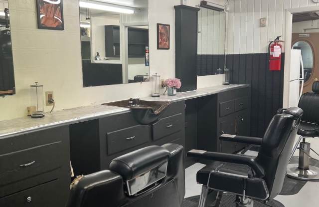 2304 W NORTH Avenue unit: B