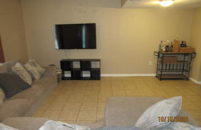 1853 Whispering Oaks Lane