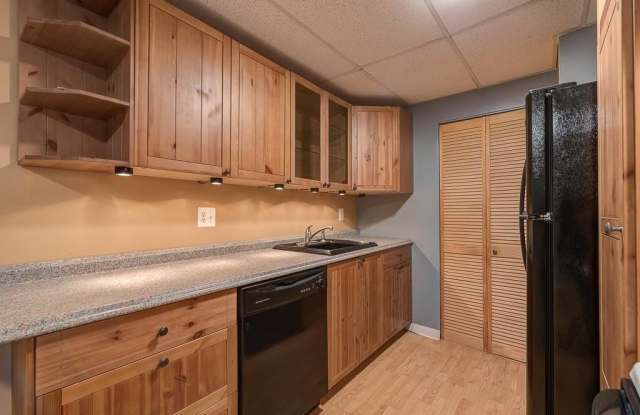 1560 Douglas Avenue unit: E58